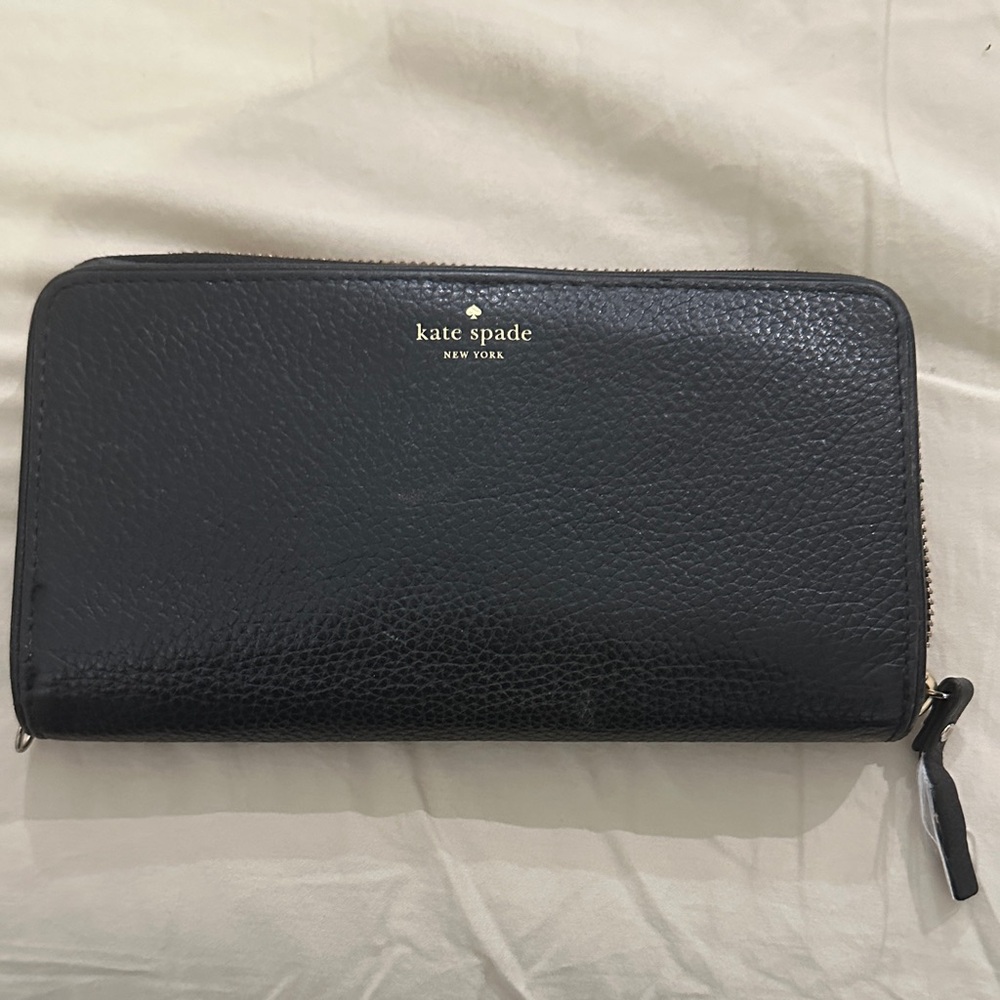 kate spade Black Pebbled Leather Zip Wallet with Gold Logo